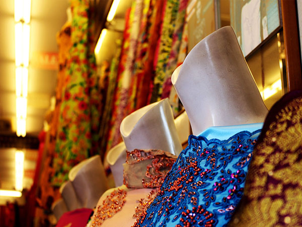 The Clothing Sampling Process Explained: From Sketch to Proto to Bulk